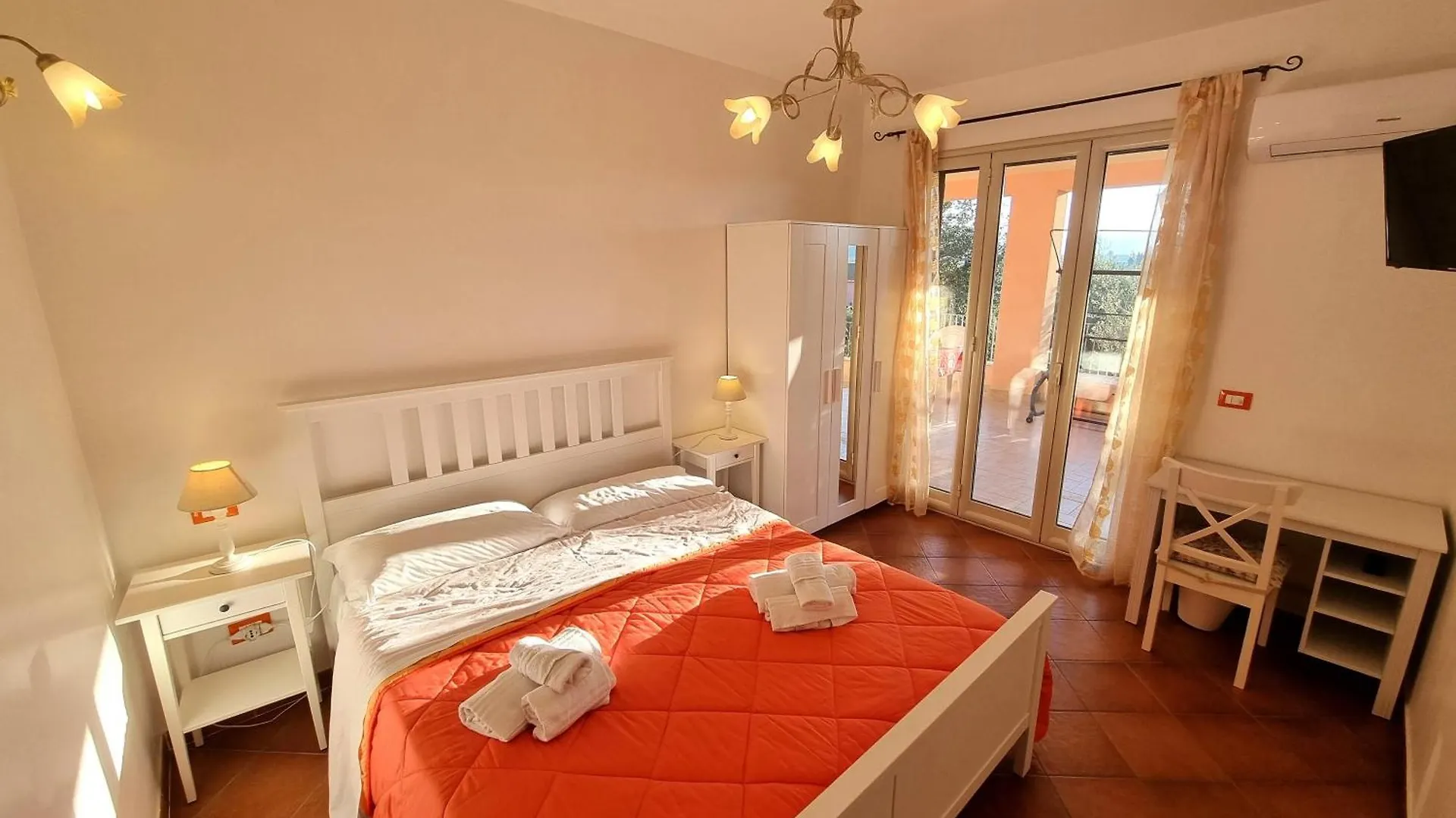 B&B Villa Sant'Antonio Brucoli 0*,  Italia